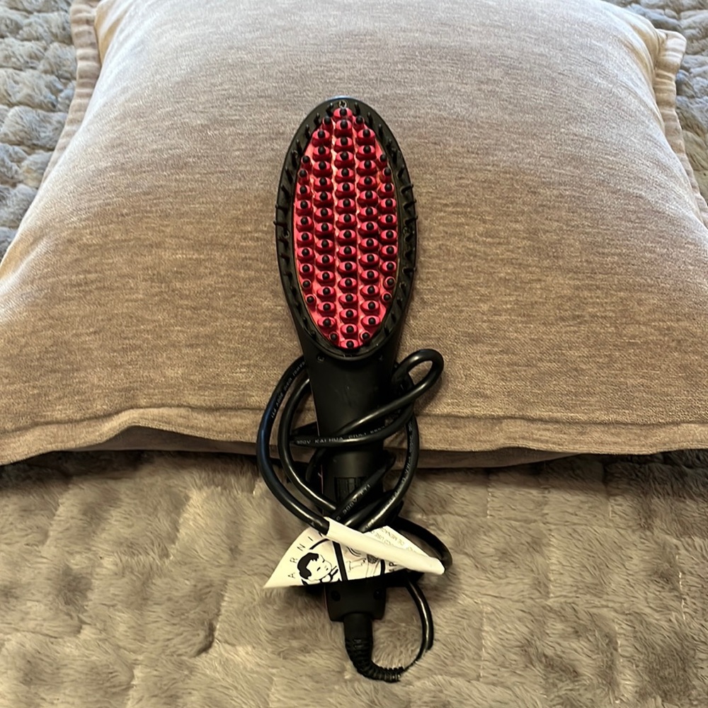 Simply Straight Straightening Brush ❤️ Same Day Shipping 🙋🏾‍♀️